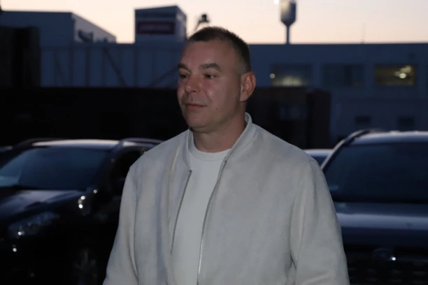 "ANINO STANJE JE ZA PSIHIJATRIJU!" Aca Bulić otkrio nove detalje iz traumatičnog života Ćurčićeve, evo kako je protekao susret sa ćerkom! (VIDEO)