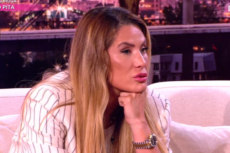 Ana Ćurčić Amidži šou