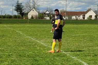 "KUKA PRVA PUŠKA LIGE": Veteran Mirko Đukić je pokazao da je nesrećni lom noge prošlost za njega!