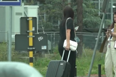CECINA ĆERKA PONOVO NAPUSTILA SRBIJU: Anastasija sa Gudeljom spakovala kofere, otkrivena lokacija na kojoj se nalazi! (FOTO)