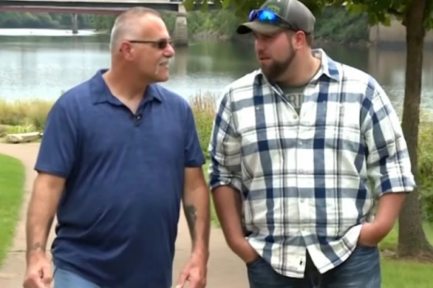 USVOJEN JE PO ROĐENU, NIJE MOGAO NI DA SLUTI OVO: Šokirao se kada je saznao da mu je čovek sa kojim se svaki dan viđa, u najbližem krvom srodstvu!