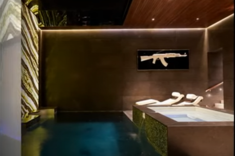 Preko puta je  dom princeze i princa od Kembridža.