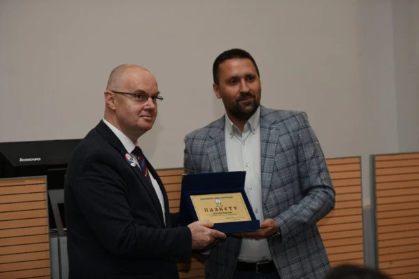 ŠAHOVSKI SAVEZ BEOGRADA PROSLAVIO 66. ROĐENDAN: Srpski telegraf osvajač VREDNE nagrade! (FOTO, VIDEO)