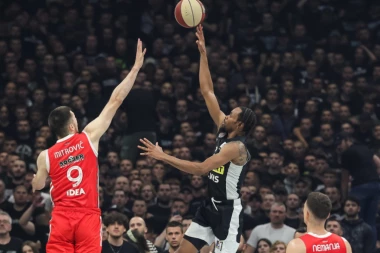 PARTIZAN NA KORAK DO TITULE NA JADRANU: Crno-beli drugi put zaredom SRUŠILI Zvezdu Meridianbet u Štark areni!