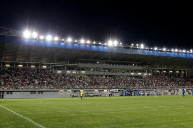 PODRHTAVA FUDBALSKA SRBIJA: Povratak sa Apenina - napadač bogatog internacionalnog iskustva parafirao ugovor!