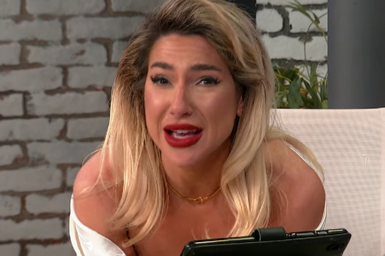 Jovana Jeremić se smeje i plače u jutarnjem programu