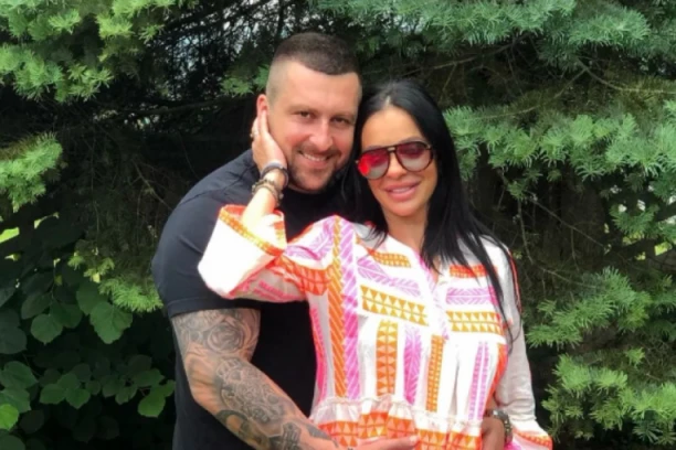 PORODILA SE JELENA PEŠIĆ! Stigla još jedna prinova, evo kog pola je beba, nosi MOĆNO IME (FOTO)