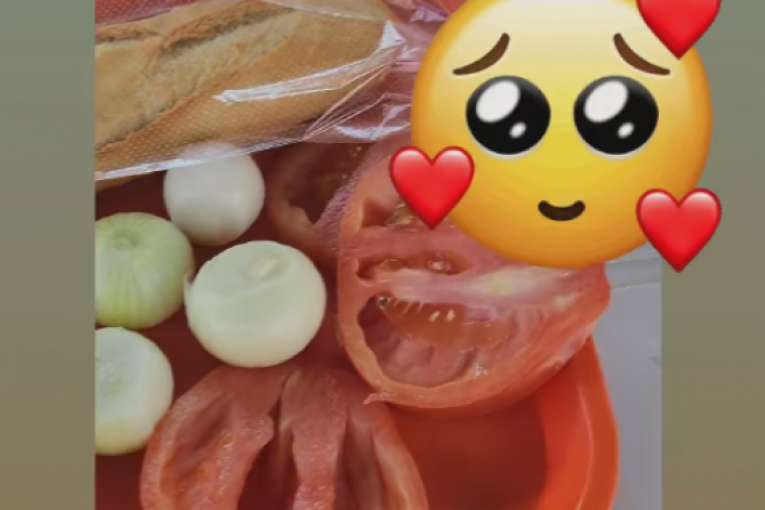 Dejan Dragojević slavi rođendan sa devojkom Jovanom uz luk, paradajz i paštetu