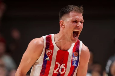 NEDOVIĆ SKROMAN NAKON BRUTALNE PARTIJE: Veoma sam srećan! Povratak Lazića doneo čvrstinu!