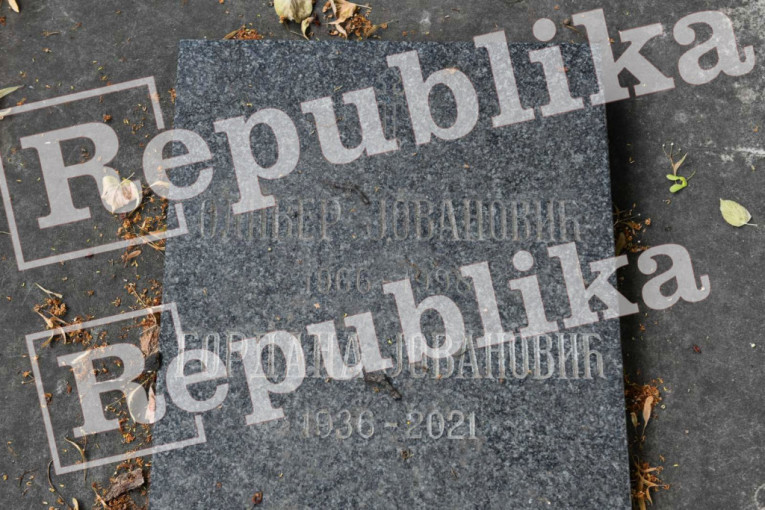 Grob Olivera Jovanovića