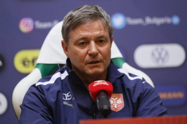 JOVELJIĆ ILI JOVANOVIĆ, KO NAPADA BUGARSKU? Piksijev odgovor zbunio novinare u Razgradu!