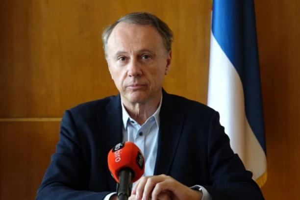 U ČEŠKOJ DAN ŽALOSTI NAKON NEZAPAMĆENE TRAGEDIJE! Rektor Beogradskog Univerziteta u Beogradu koleginici iz Češke uputio telegram saučešća