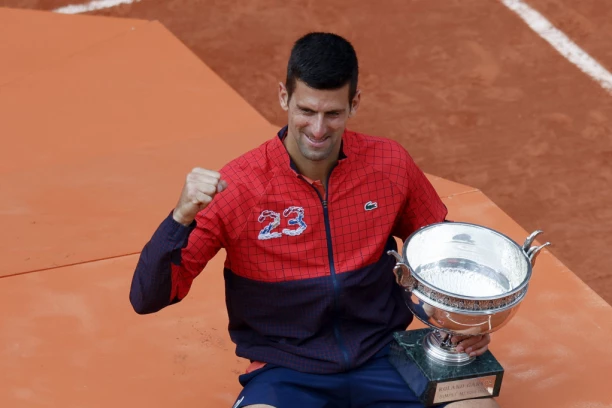 FEDERER I NADAL ĆE PUĆI OD MUKE: Srbija hladi šampanjac - FENOMENALNA VEST za Đokovića!