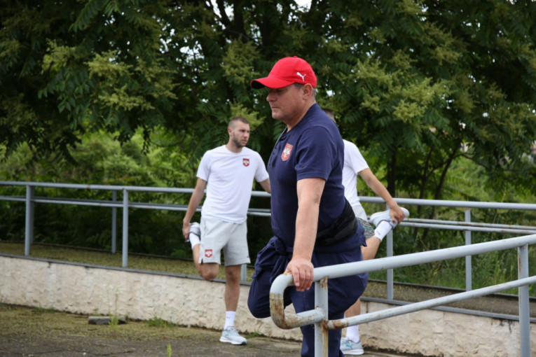 Razgibavanje "orlova" uoči meča protiv Bugarske