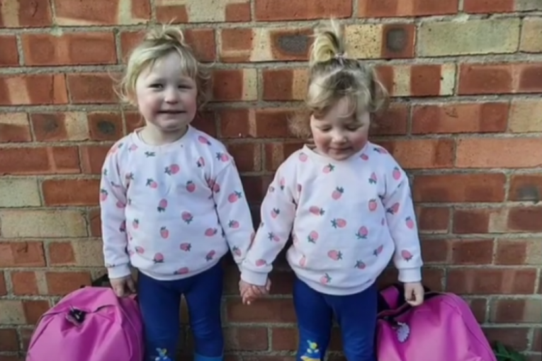 Obe imaju zdravstvene probleme, ali idu zajedno u vrtić i napreduju. 