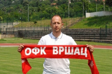 KOSTIĆ REMIJEM ZAPOČEO PRIPREME NA KLUPI VRŠČANA: Odlična igra njegovog tima tokom prvog poluvremena nije iskorišćena na pravi način!