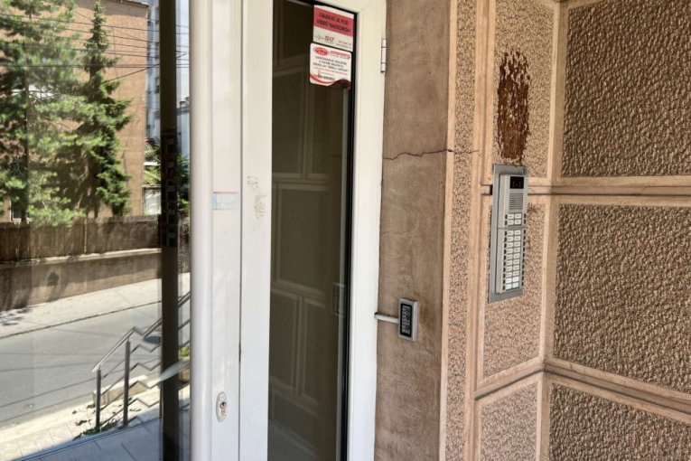 Zgrada u kojoj je ljubavnica Vidoja Ristovića, Danijela B, imala salon za masažu