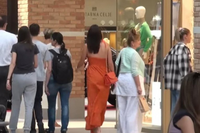 Anastasija Ražnatović paparaco