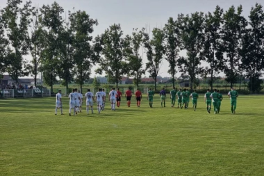 U NOVOM SELU ĆE SE IGRATI OKRUŽNI FUDBAL: Ekipa Milana Orlića je pobednik "triagonala"! (FOTO GALERIJA)