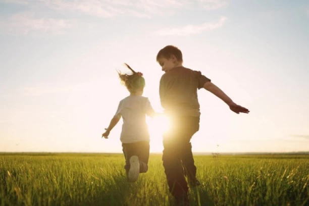 KASANDRA, TARZAN, DOLAR? Decu nazivali po junacima iz serija i filmova, a SADA SU OVA IMENA U MODI