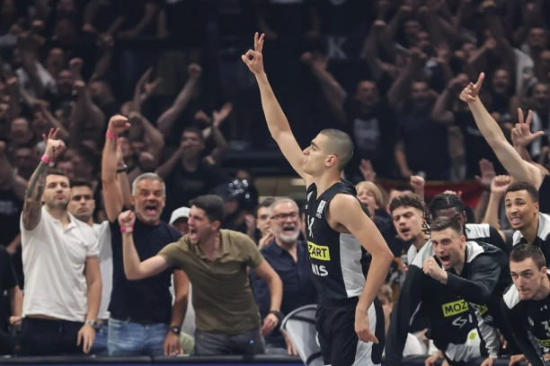 PARTIZANOVA KANONADA U PRVOJ DEONICI: Crno-beli ubacili isto poena koliko i za 25 minuta četvrtog duela!