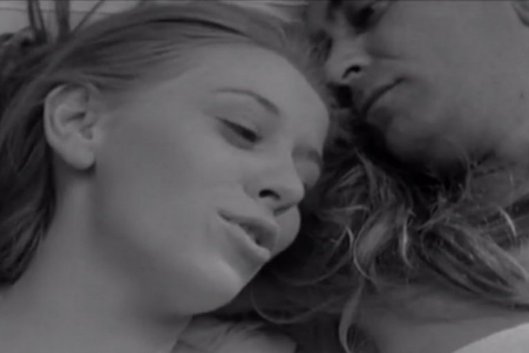 Film ''Ljubavni slučaj ili tragedija službenice ptt''