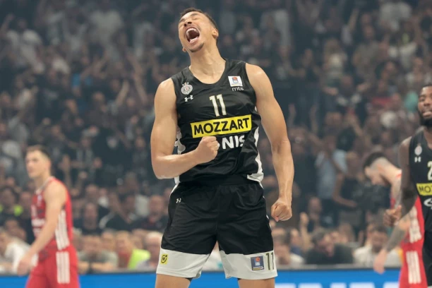 NIJE SAMO TITULA: Čim je pobedio Zvezdu Meridianbet, Egzum saznao najlepšu moguću vest! Progovorio i o odlasku u Panatinaikos (FOTO)