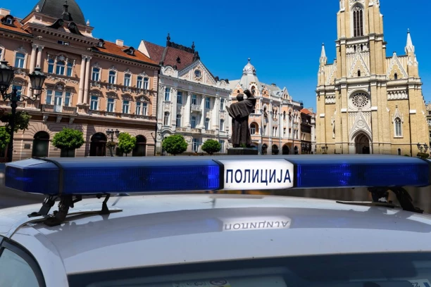 OVO JE PRAVA ISTINA! Nasilnik koji je automobilom prošao kroz blokadere zapravo pristalica opozicije!