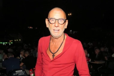 LEPI MIĆA U LUDOM NOĆNOM PROVODU (FOTO)