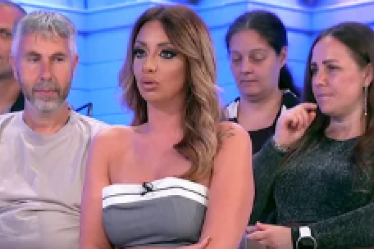 Ana Spasojević, Narod pita