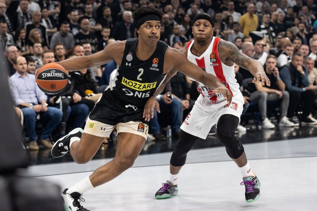 Oprema Zeka Ledeja žutela je tokom sezone