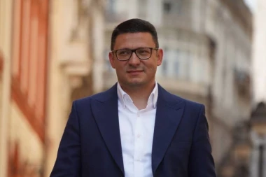 U OVOJ KAMPANJI RAZDVOJIĆE SE ŽITO OD KUKOLJA! Đurđev: ''Sve oštrice napada usmerene su direktno na Aleksandra Vučića''