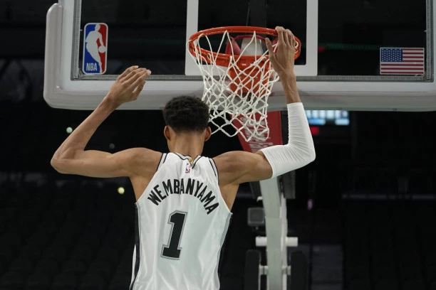 OVO VAM JE MVP?! Vembi i San Antonio srušili Oklahomu u produžetku - Šej nije bio ni bleda senka! (VIDEO)