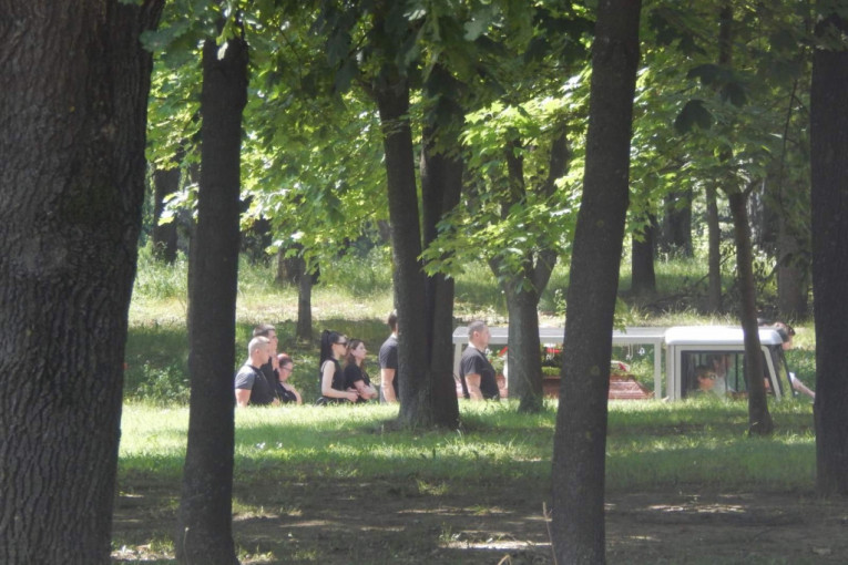 Tužna povorka ispraća Milana Jorovića