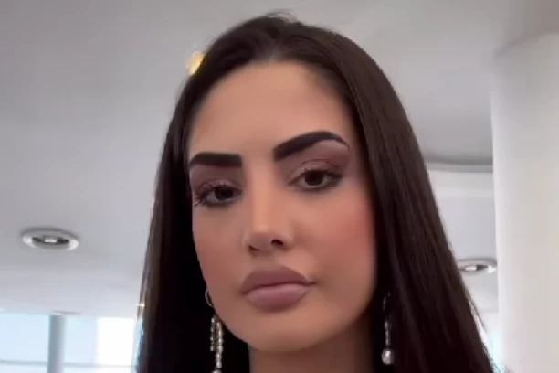 CRNOGORKA PROPALA SKROZ: Anđela molila fanove da je ispoštuju, dobila nezapamćeno PONIŽENJE! (FOTO)