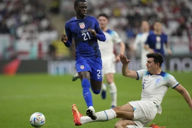 VLAHOVIĆ I KOSTIĆ DOBILI ZANIMLJIVO DRUŠTVO! Juventus DOGOVORIO pojačanje!