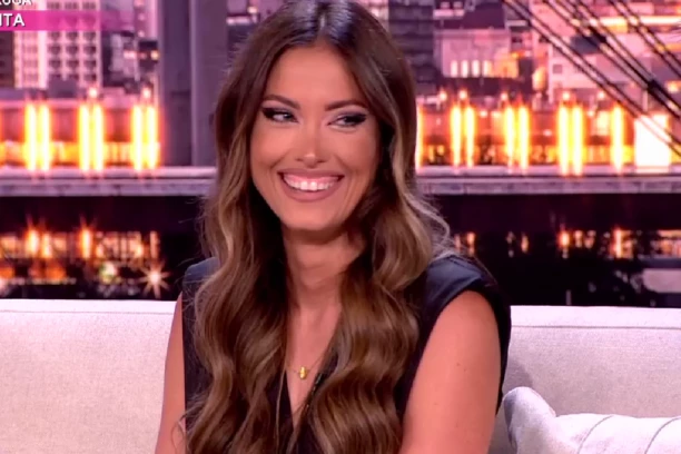 MAJKU MIRKE VASILJEVIĆ SVI ZNAJU, A KO JE BIO NJEN OTAC? Rano je ostala bez tate, zbog ovoga nikada ne priča o njemu!