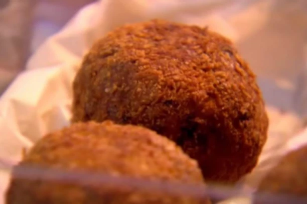 RECEPT ZA POHOVANA JAJA: Ako vam je dosadio uobičani ukus, ovo je idealno za vas!