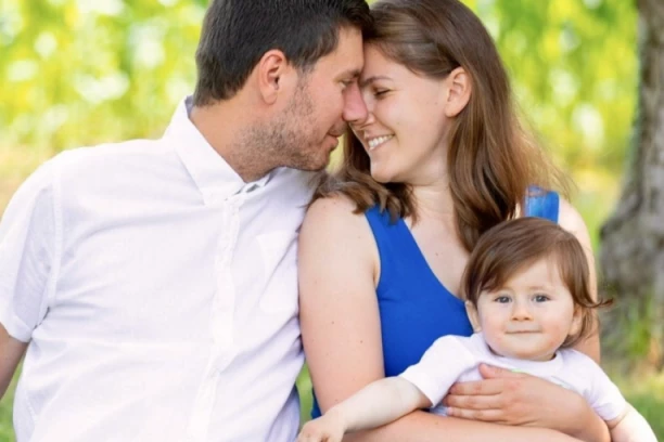 "NIJE LAKO BITI PERNAR!" Hrvatskom političaru se ceo region valja OD SMEHA - feministkinje hoće oči da mu ISKOPAJU! (FOTO)