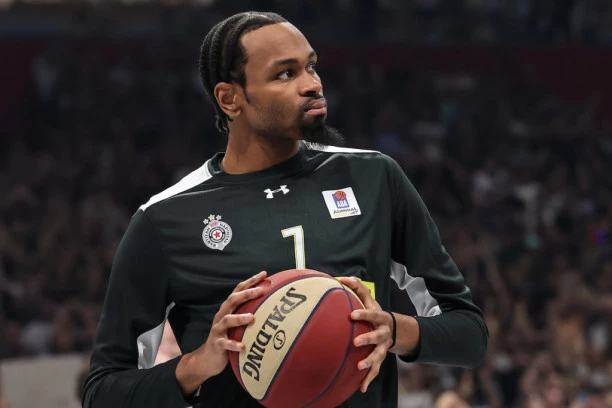 PANTER KAPITENSKI POVUKAO PARTIZAN DO POBEDE: Hoću da budem primer u ODBRANI! Govorio o PORAZU ZVEZDE MERIDIANBET i Fenerbahčeu!