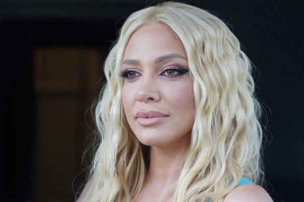 MILICA TODOROVIĆ BESNA KAO RIS: Psuje i urla zbog novog DEČKA, sve objavila javno (FOTO)