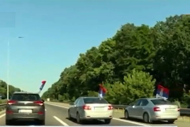 SRAMOTA NA ULICAMA ZBOG PROTESTA! N1 PRIZNAO DA MALTRETIRAJU TRUDNICU: Zaustavljena u osmom mesecu trudnoće (VIDEO)