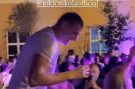 Nikola Jokić na nastupu Ace Pejovića