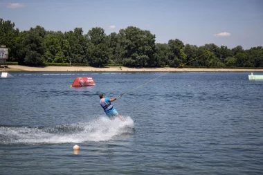 KOLIKO JE BEZBEDNO KUPATI SE NA SAVI I DUNAVU?! Evo šta kažu stručnjaci o kontroli vode!