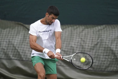 ŠPANAC PRIZNAO: "Novak je NEVEROVATAN - glavni je favorit na Vimbldonu!"