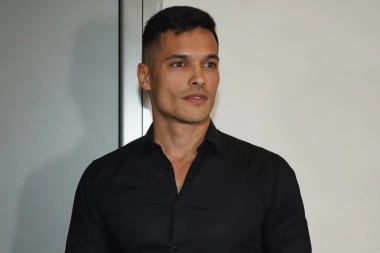 NAŠAO DUŠEVNI MIR: Marko Marković pobegao u DIVLJINU, pa posetio NAJVEĆU SVETINJU! (FOTO)