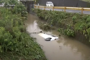 POTOP! BUJIČNE POPLAVE RUŠE SVE PRED SOBOM: Rekordne padavine u Japanu i Kini,  evakuiše se ceo grad od 360.000 ljudi! APOKALIPSA (VIDEO)