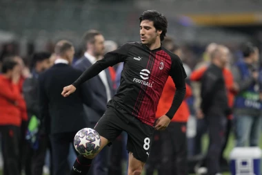 SADA I ZVANIČNO: Jedna od najvećih zvezda Italije otišla u Njukasl!