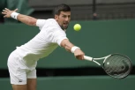 NOVAK JAČI OD KAČINA I KIŠE! Đoković pobedom na startu Vimbldona krenuo u NAPAD na 24. GS!