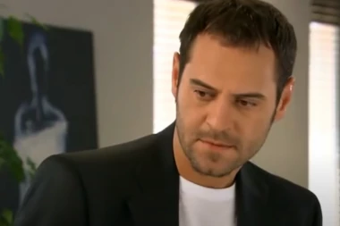 KEREM IZ "1001 NOĆI" NOŽEM NAPAO ŽENU, A OVU KOLEGINICU IZ SERIJE JE VOLEO: Burna prošlost slavnog glumca kog danas niko ne bi prepoznao (FOTO)